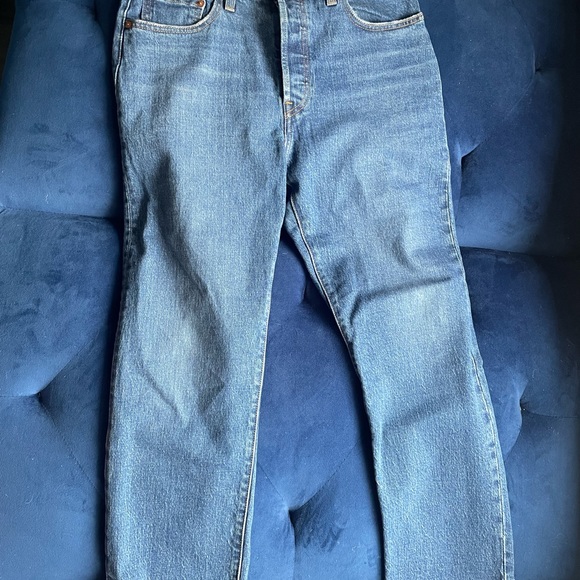 Levi's Women's 501 Crop Jeans - Picture 7 of 10